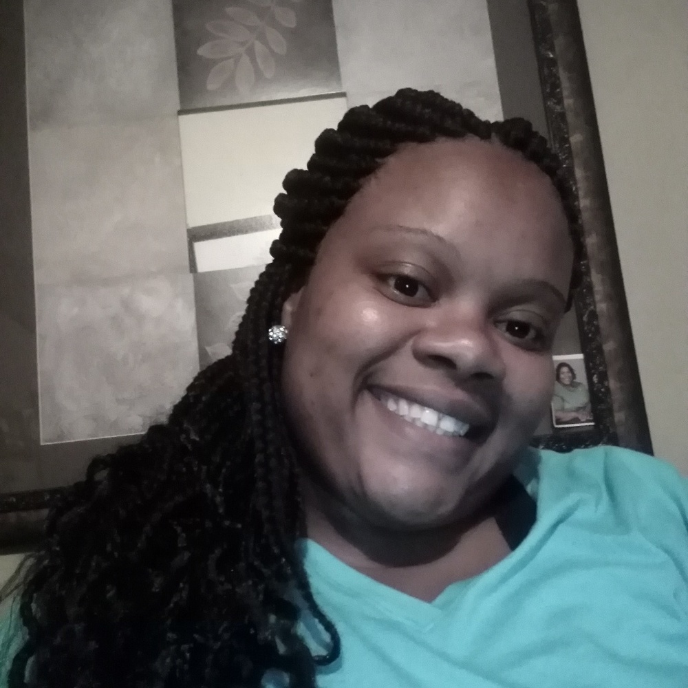 Meet your Posher, Latasha